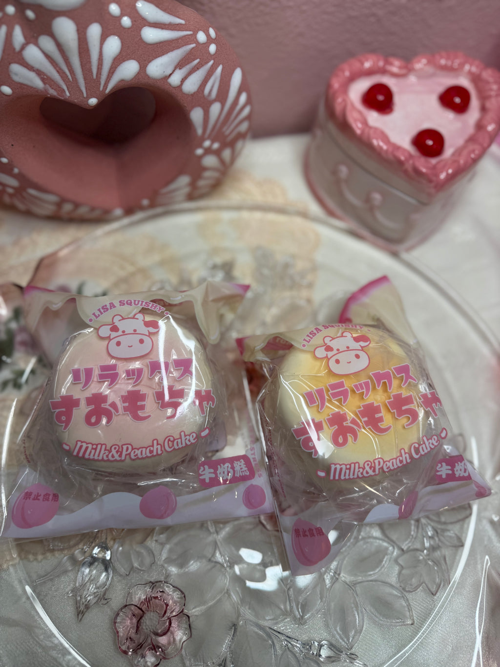 Milk & Peach Cake - Lisa Squishy