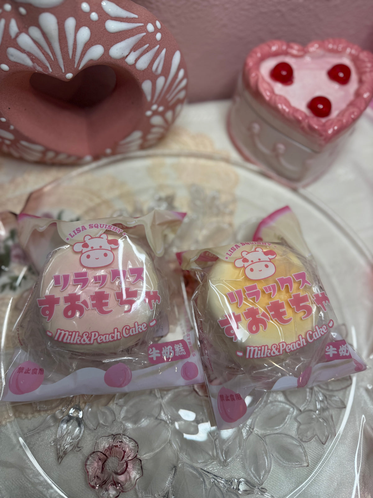 Milk & Peach Cake - Lisa Squishy