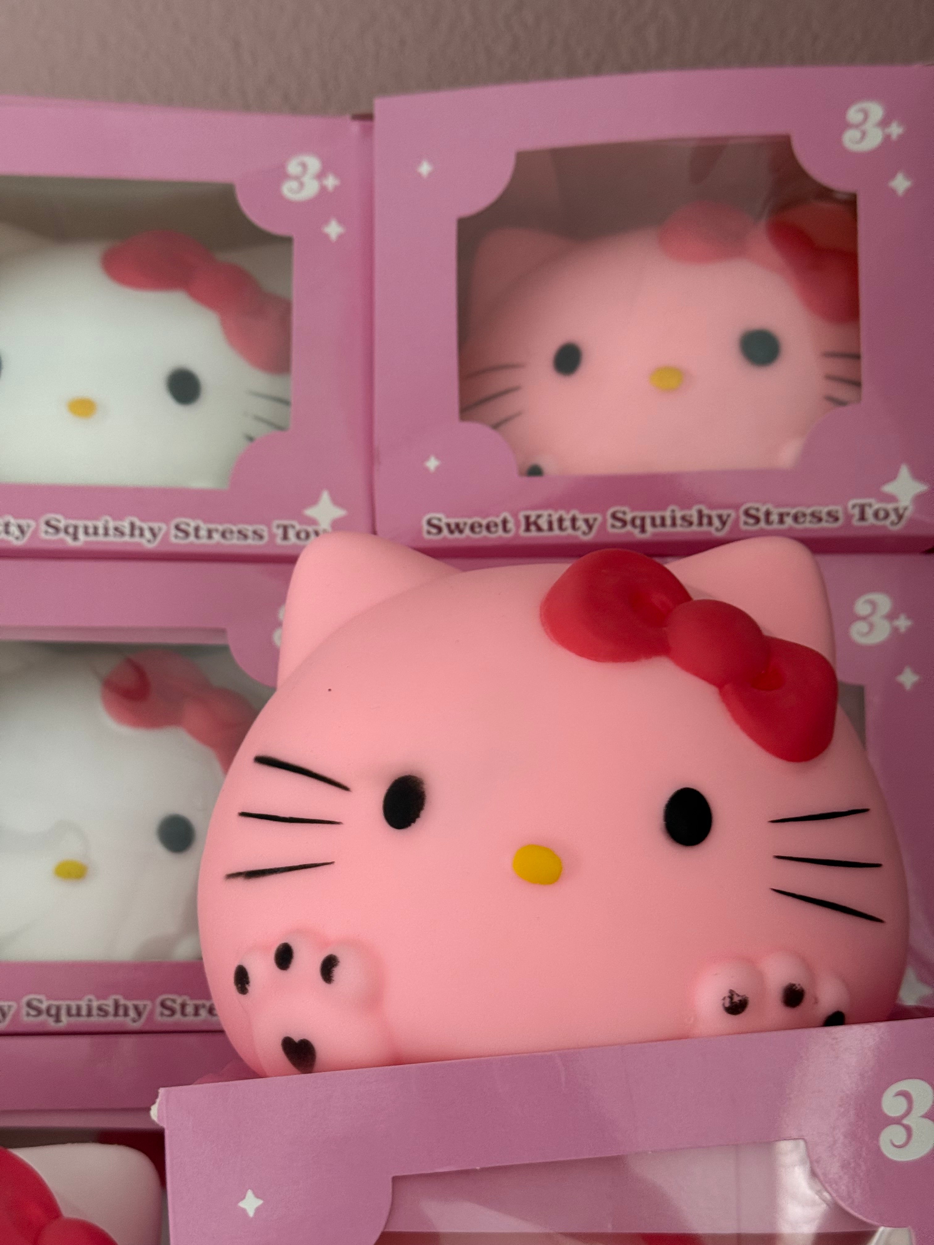 HK KITTY JUMBO Squishy Shaving Cream Texture