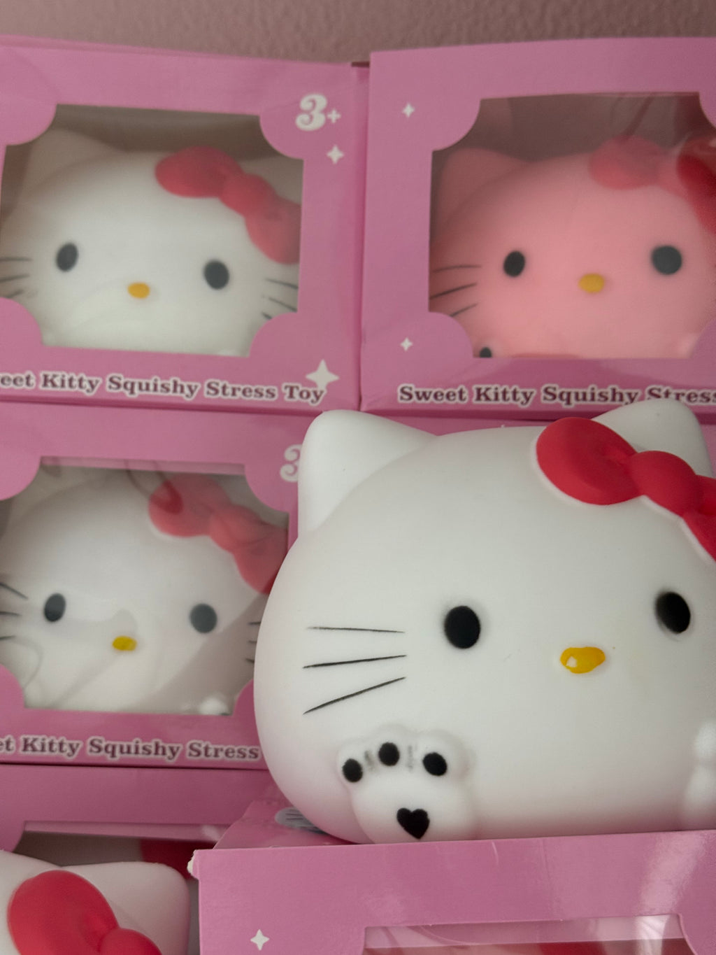 HK KITTY JUMBO Squishy Shaving Cream Texture