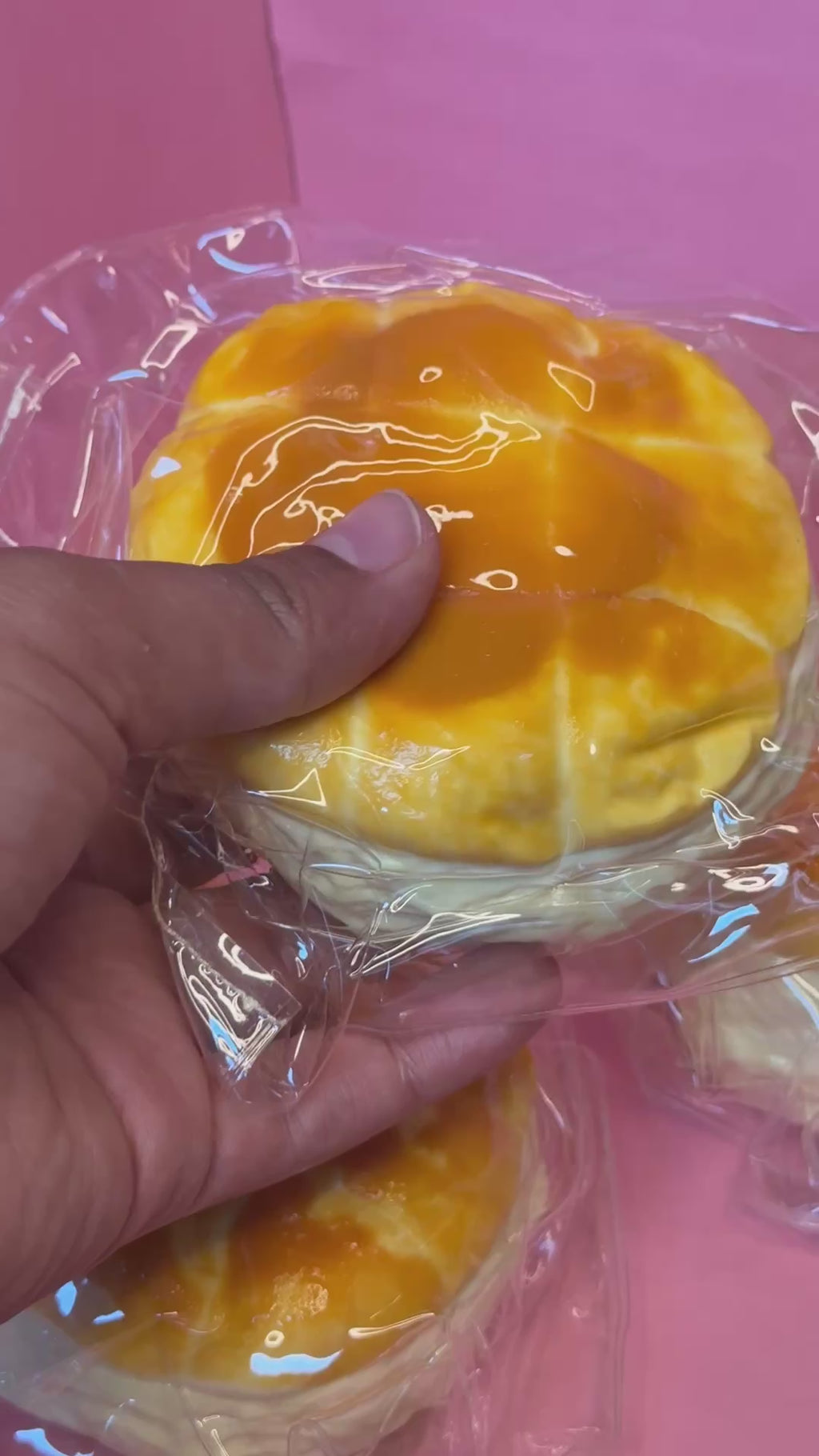 Pineapple Cream Bun - Thick Taba